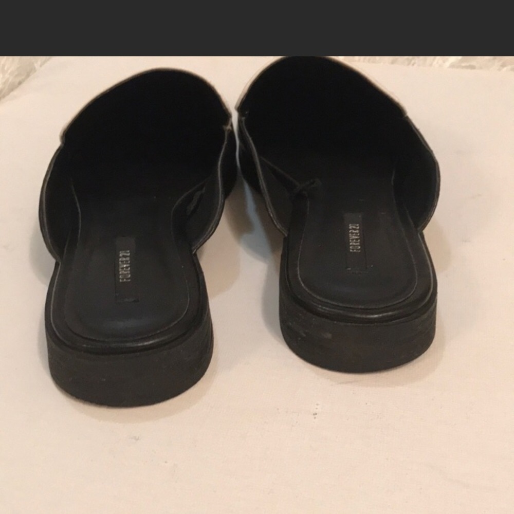 Pointed Slides💙 - Picture 4 of 6
